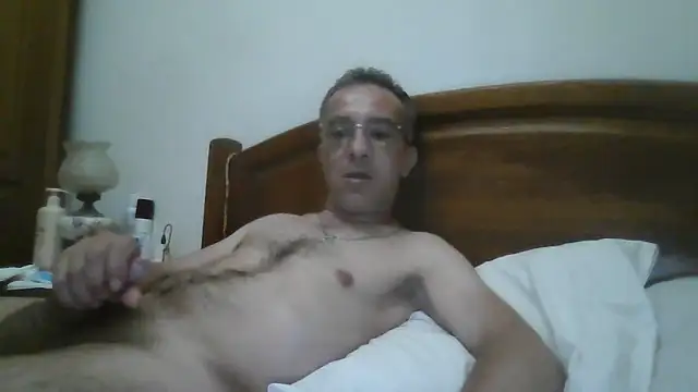 Snapshot of CarlosRocha73 chatting on 05-24-26, 01:10 CarlosRocha73 online show from 05-24-26, 01:10