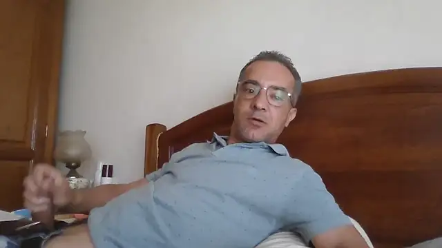 Snapshot of CarlosRocha73 chatting on 05-25-26, 11:05 CarlosRocha73 online show from 05-25-26, 11:05
