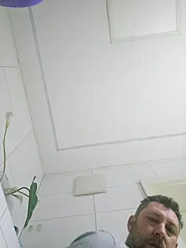 ktmtom247 online show from 12-17-25, 04:18