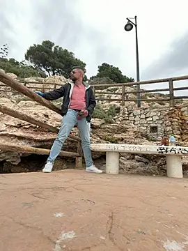 Jesssexboy online show from 04-21-26, 01:39