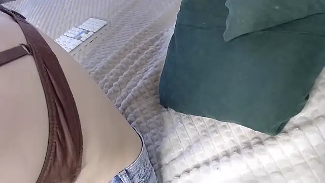 Kiradoll27 online show from 11-22-25, 09:41