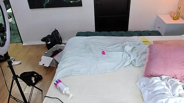 Snapshot of amy_ink chatting on 03-06-25, 06:26 amy ink online show from 03-06-25, 06:26