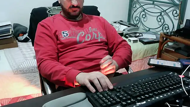 Italian dark desire online show from 01-17-26, 11:30