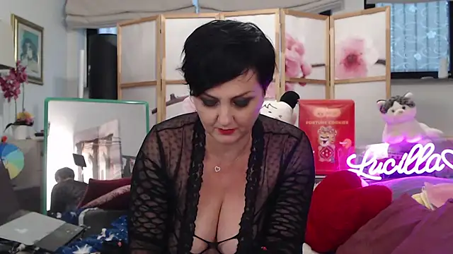 lucillabollente online show from 09-22-25, 04:20