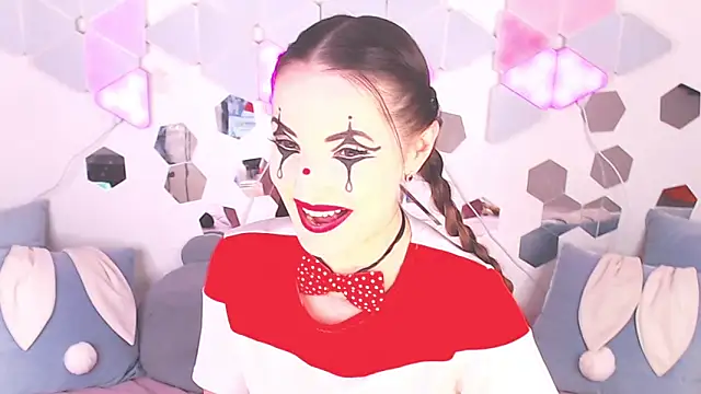 LexiKiss online show from 12-13-25, 10:59