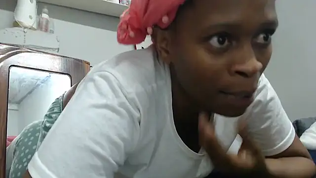 Snapshot of xTwerkingMistressx chatting on 10-16-25, 09:05 xTwerkingMistressx online show from 10-16-25, 09:05