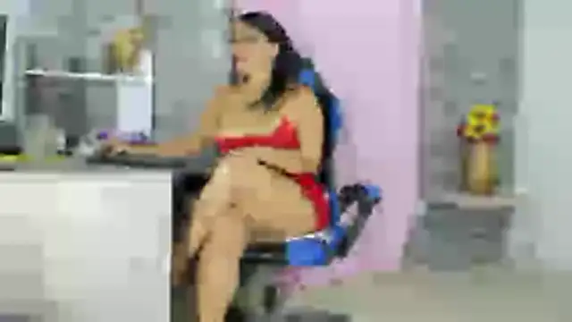 Snapshot of devorah_soto chatting on 04-28-26, 01:26 devorah soto online show from 04-28-26, 01:26