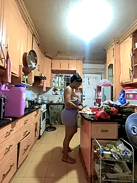 sweetieme online show from 11-19-25, 01:05