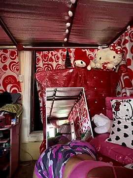 sweetieme online show from 12-16-25, 03:44