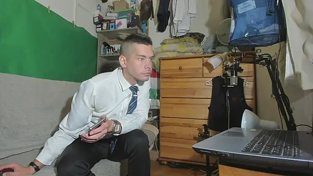 viraglaci18xh online show from 11-03-25, 04:19