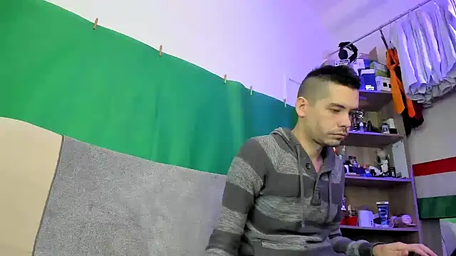 viraglaci18xh online show from 11-23-25, 08:03