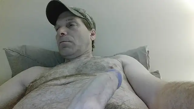 Snapshot of cumhere71 chatting on 06-13-26, 03:37 cumhere71 online show from 06-13-26, 03:37