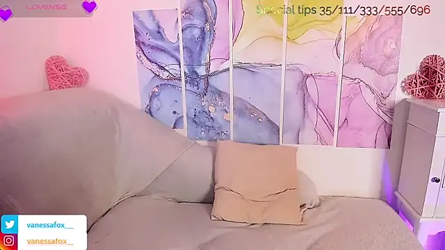 VanessaFox   online show from 02-14-25, 02:33