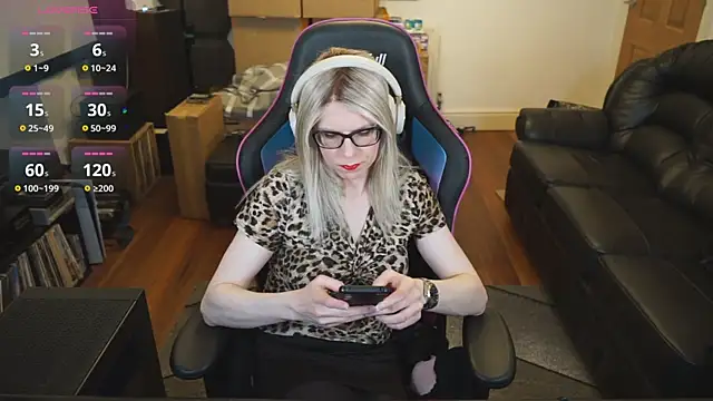 KelseyCobalt online show from 12-18-25, 09:21