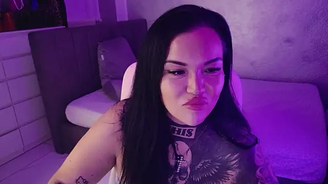 Snapshot of _MelinaCurves_ chatting on 07-03-26, 12:17 MelinaCurves online show from 07-03-26, 12:17