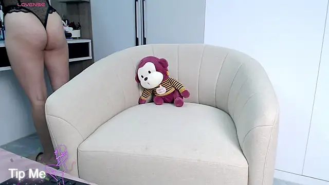 Hanako love online show from 07-28-26, 03:43