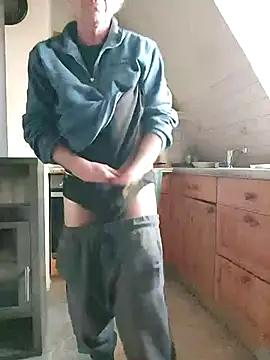 Snapshot of Torture_cock_balls chatting on 11-11-25, 03:23 Torture cock balls online show from 11-11-25, 03:23