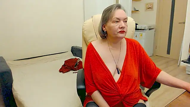 MomJaneSex online show from 11-26-25, 11:06