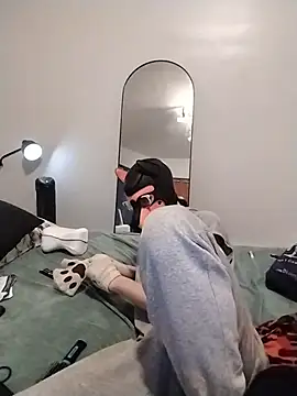 Snapshot of DerrickDigBick chatting on 11-09-25, 08:45 DerrickDigBick online show from 11-09-25, 08:45