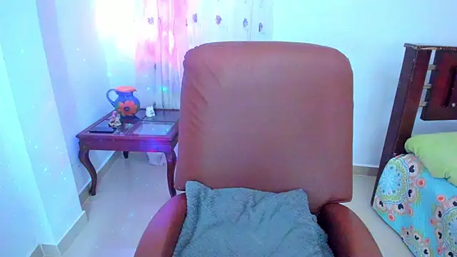 BrianaGarner online show from 12-14-25, 04:51