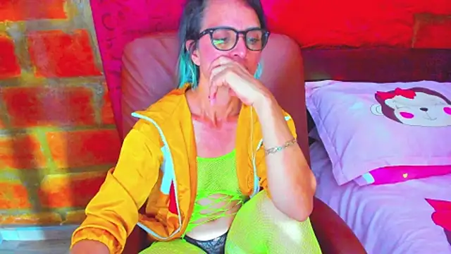 Snapshot of BrianaGarner chatting on 07-07-26, 01:52 BrianaGarner online show from 07-07-26, 01:52
