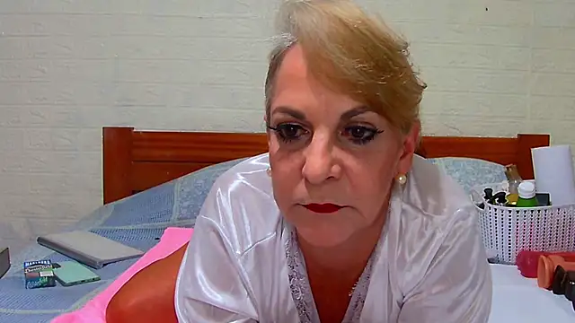 awild kitten online show from 02-02-25, 08:35