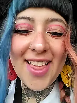 Snapshot of cindy_ink chatting on 02-07-25, 04:56 cindy ink online show from 02-07-25, 04:56