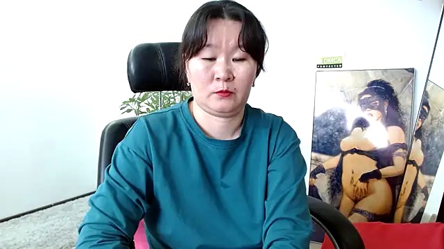 Akira xx online show from 02-03-25, 08:35