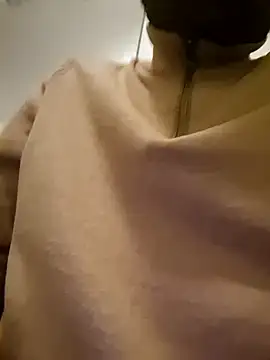 Snapshot of akkihmb5 chatting on 12-04-25, 07:11 akkihmb5 online show from 12-04-25, 07:11