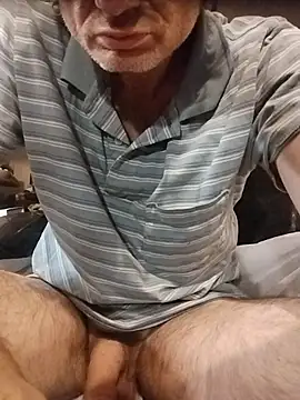 Snapshot of ROBERT0516 chatting on 06-01-26, 11:23 ROBERT0516 online show from 06-01-26, 11:23