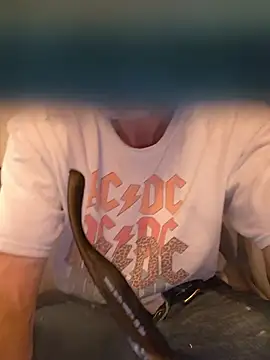 Snapshot of ROBERT0516 chatting on 06-20-26, 07:55 ROBERT0516 online show from 06-20-26, 07:55