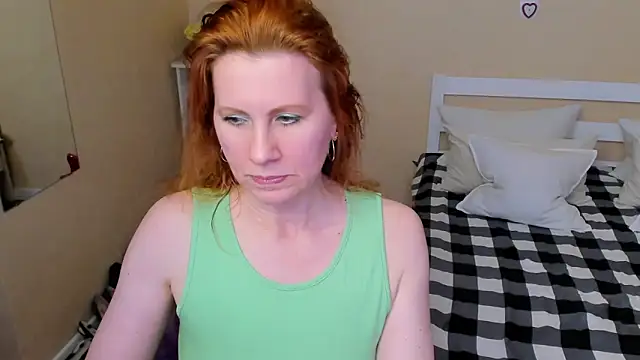 FoxySophia online show from 11-16-25, 07:30