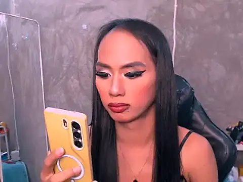 HotMorganaTS online show from 06-11-26, 03:04