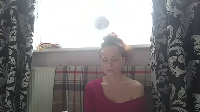 LindaStarS online show from 04-09-26, 05:40