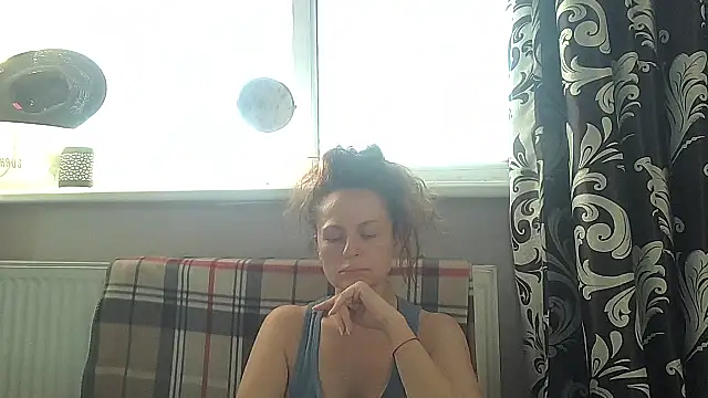LindaStarS online show from 06-10-26, 04:28