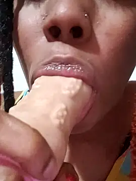 HONEYSWEETS LIVE online show from 03-05-26, 03:57