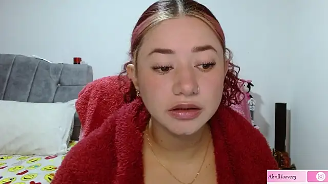 Snapshot of abril_love2 chatting on 01-30-25, 03:19 abril love2 online show from 01-30-25, 03:19