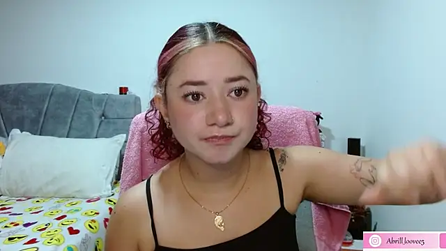 Snapshot of abril_love2 chatting on 01-30-25, 06:32 abril love2 online show from 01-30-25, 06:32