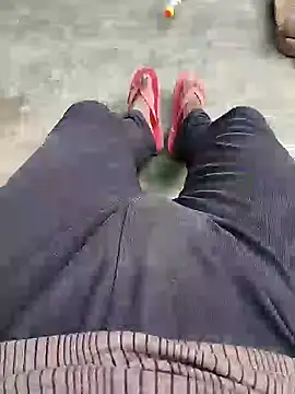 Snapshot of bigh96dik chatting on 01-27-25, 07:24 bigh96dik online show from 01-27-25, 07:24