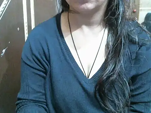 Snapshot of UrsMansi chatting on 12-05-24, 03:48 UrsMansi online show from 12-05-24, 03:48