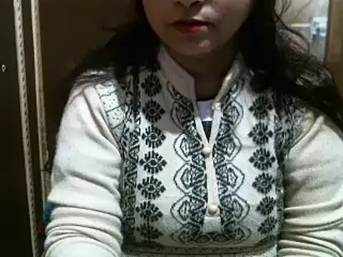 Snapshot of UrsMansi chatting on 12-22-24, 04:06 UrsMansi online show from 12-22-24, 04:06