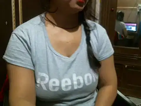 Snapshot of UrsMansi chatting on 01-03-25, 04:22 UrsMansi online show from 01-03-25, 04:22