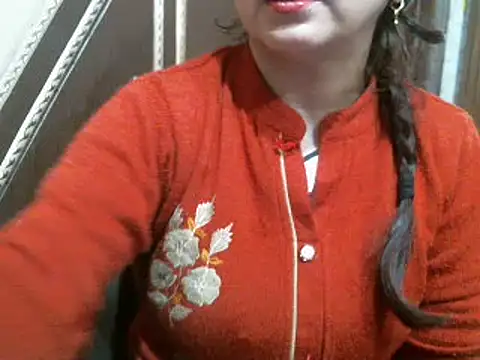 Snapshot of UrsMansi chatting on 01-11-25, 02:58 UrsMansi online show from 01-11-25, 02:58