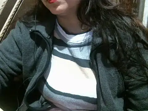 Snapshot of UrsMansi chatting on 01-17-25, 05:11 UrsMansi online show from 01-17-25, 05:11