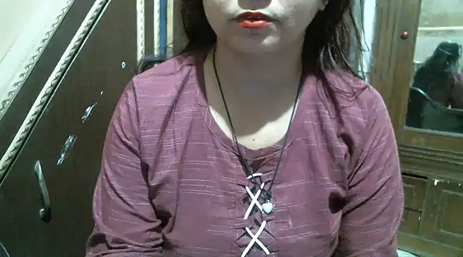Snapshot of UrsMansi chatting on 03-03-25, 03:30 UrsMansi online show from 03-03-25, 03:30