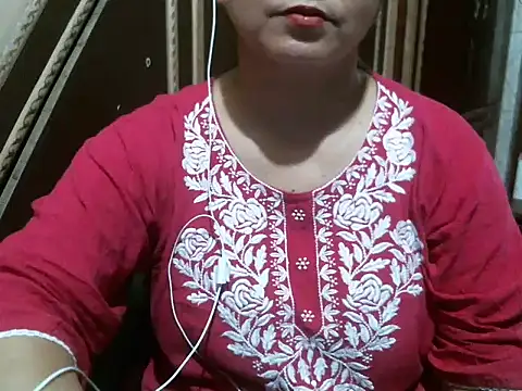 Snapshot of UrsMansi chatting on 09-09-25, 06:51 UrsMansi online show from 09-09-25, 06:51