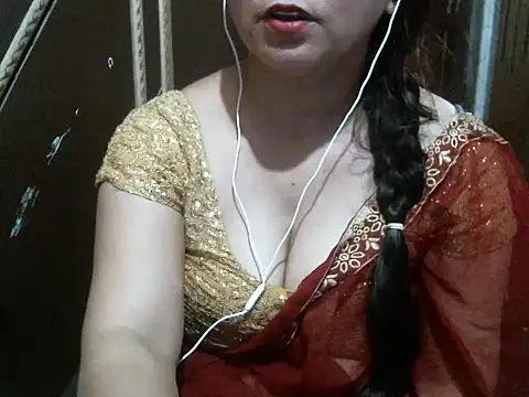 Snapshot of UrsMansi chatting on 10-16-25, 07:42 UrsMansi online show from 10-16-25, 07:42