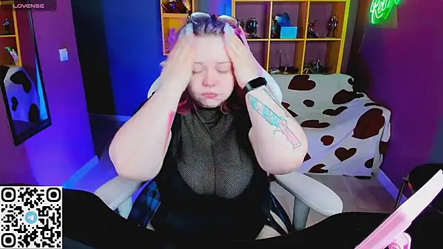 Snapshot of Yoki_Shizuko chatting on 02-27-25, 07:12 Yoki Shizuko online show from 02-27-25, 07:12