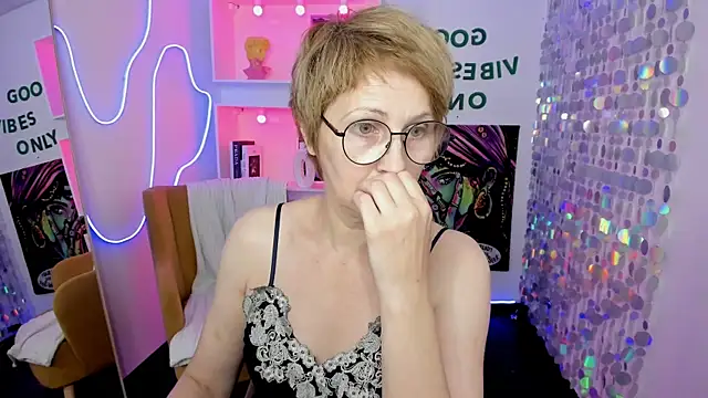 Paris Cherry online show from 07-29-26, 05:55