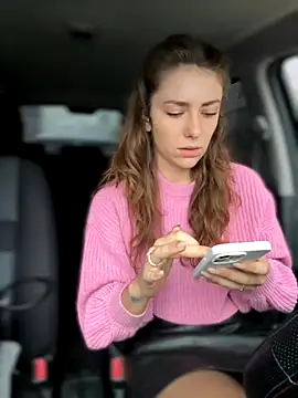 MariiD online show from 10-25-25, 06:54